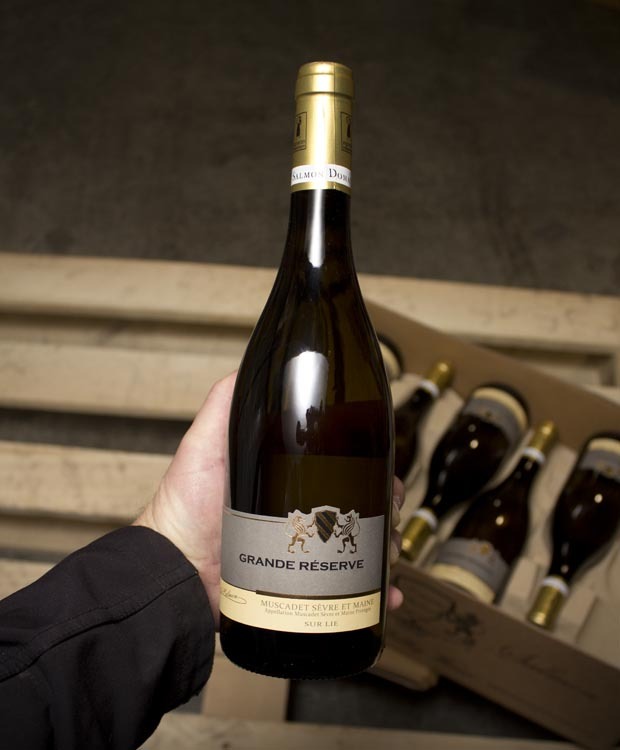 Domaine Salmon Muscadet Serve et Maine Sur Lie Grande Reserve 2018