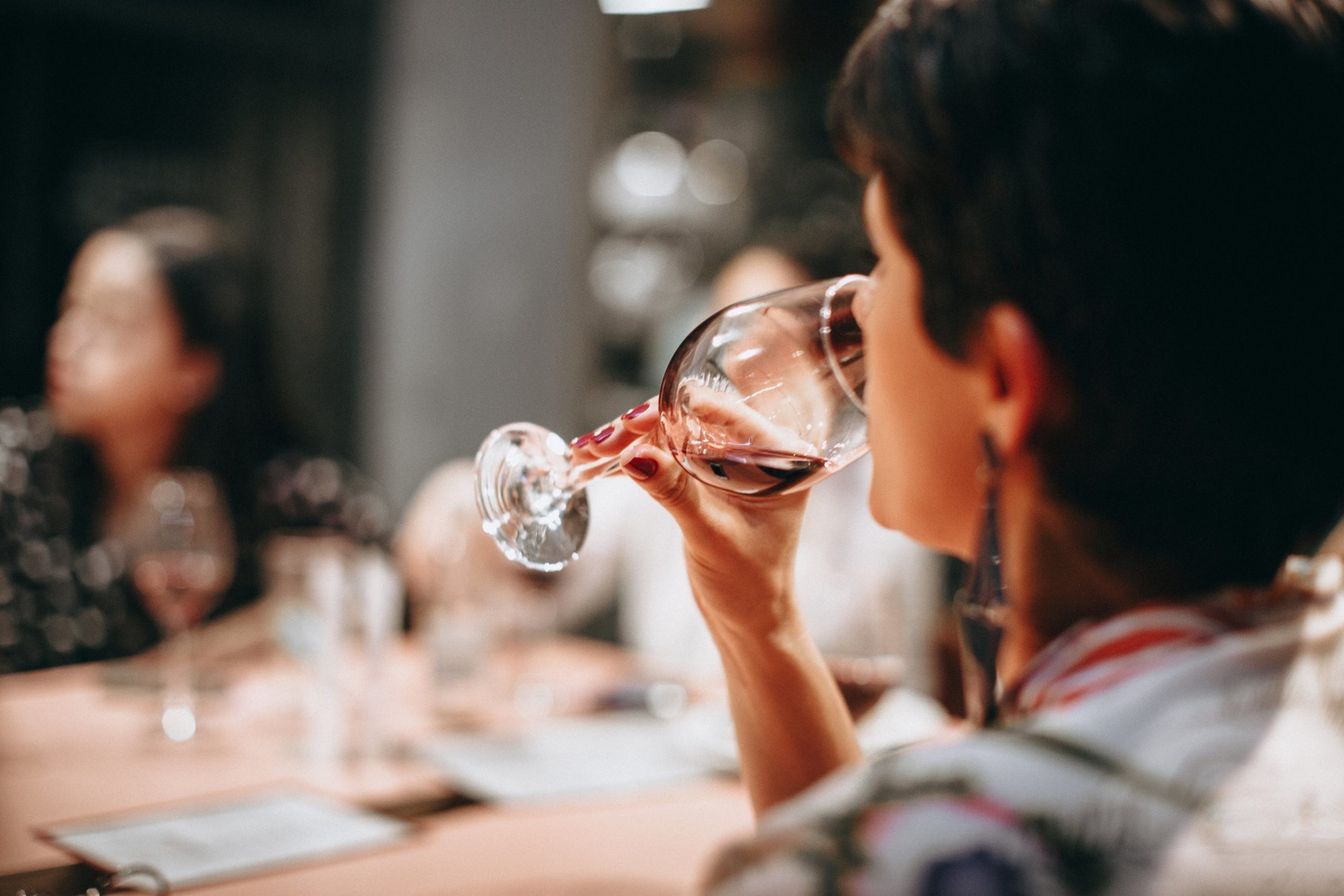 Tasting wine etiquette