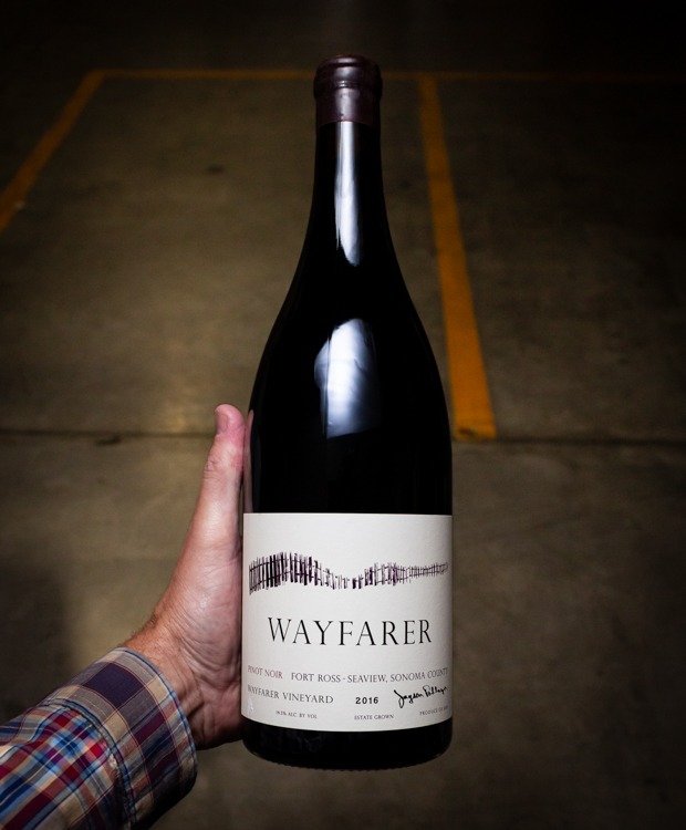 Wayfarer Pinot Noir Wayfarer Vineyard Fort Ross-Seaview 2016 (Magnum 1.5L) (torn label)