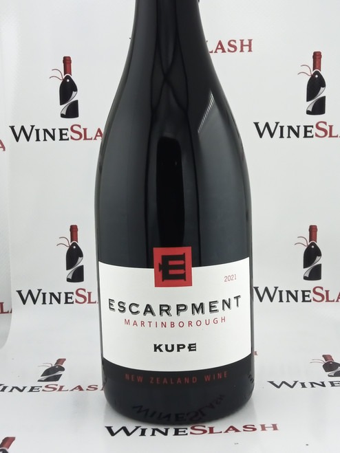 2021 Escarpment Kupe Pinot Noir Martinborough, New Zealand (97BC/97RC)