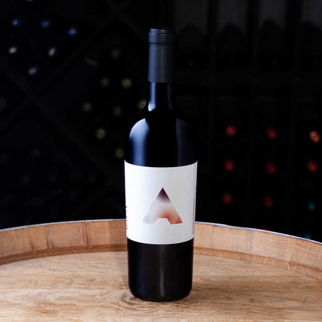 Artesa Red Blend Pinnacle Sonoma Valley 2019
